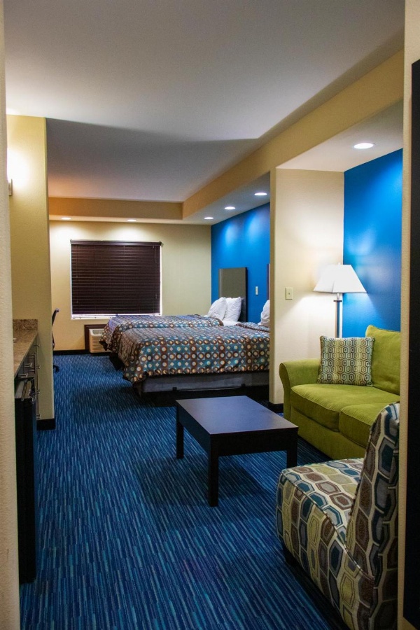 Karnes City Lodge image 1