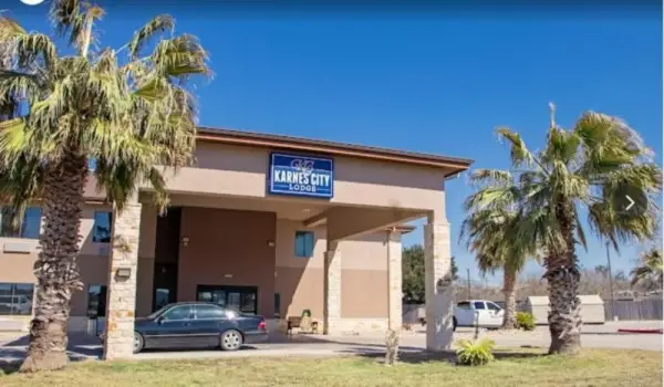 Karnes City Lodge Main image